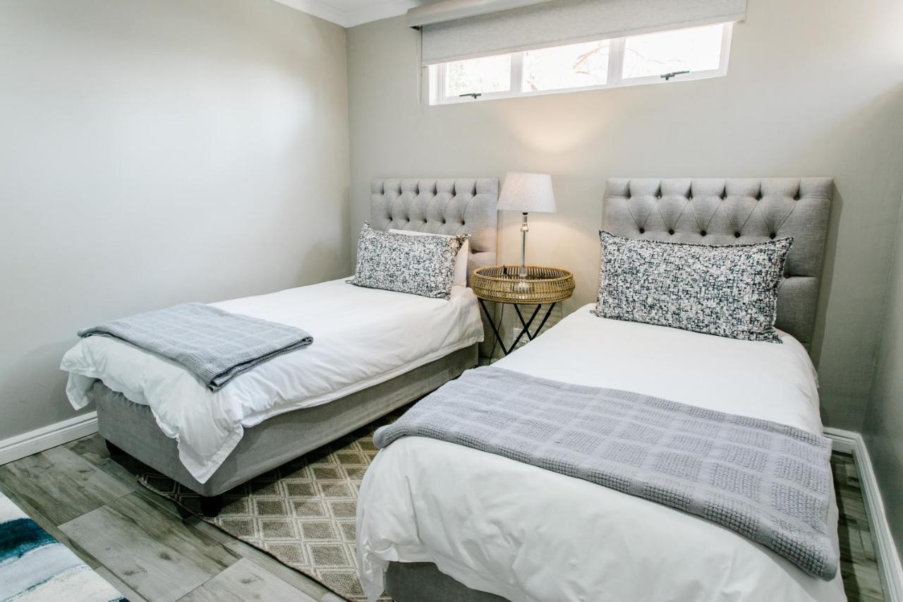 Stonehill Villa Bloemfontein Bagian luar foto