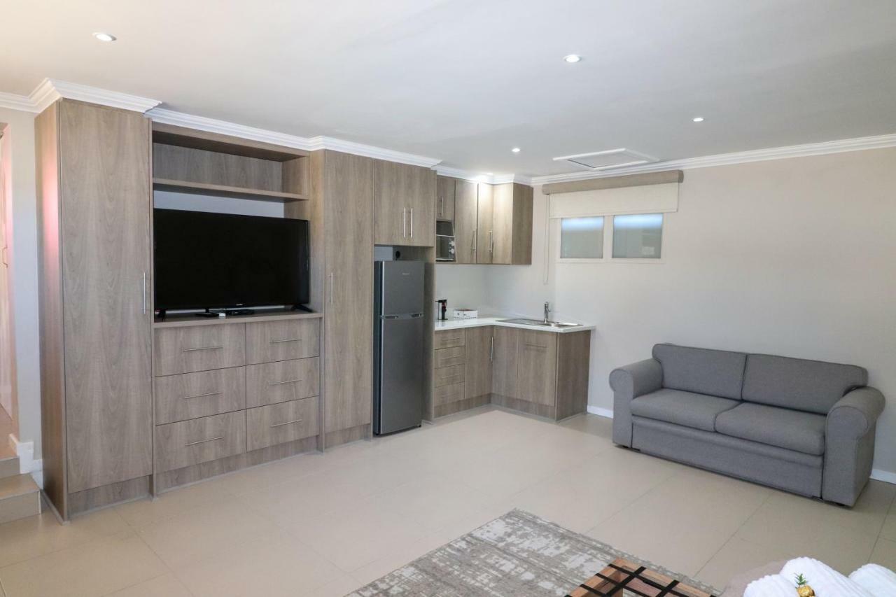 Stonehill Villa Bloemfontein Bagian luar foto